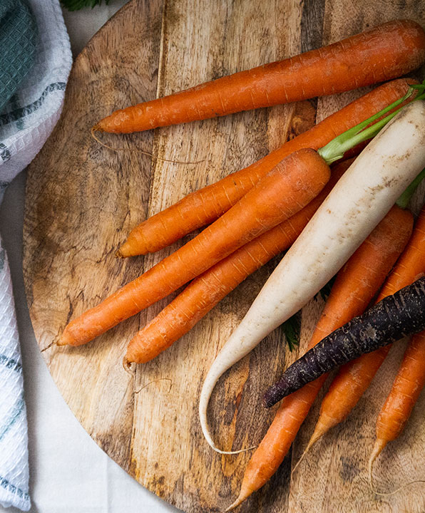 Artisans du goût, producteurs, commerces de bouche, restaurateurs et foodservices : ensemble, faisons rayonner la passion au cœur de votre métier, grâce à un marketing culinaire et des identités visuelles cohérentes et singulières.